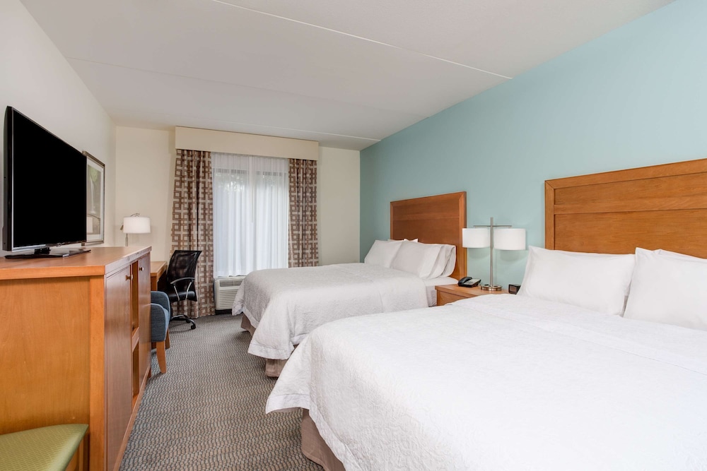 Room, 2 Queen Beds, Accessible, Jetted Tub photo 1