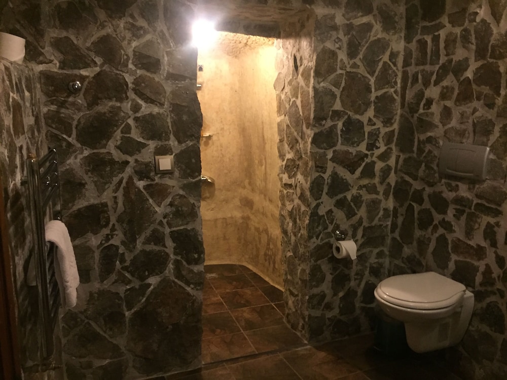 Standard Cave Room photo 3