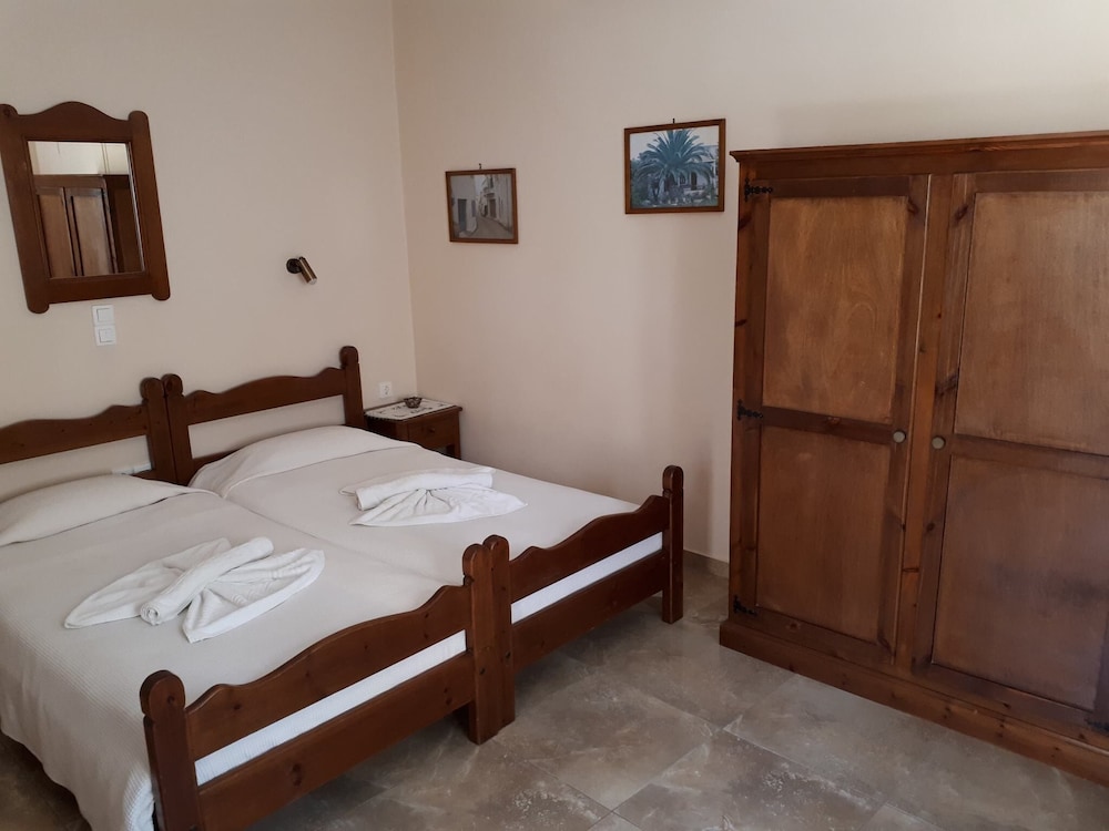 Standard Twin Room, Patio, Garden View