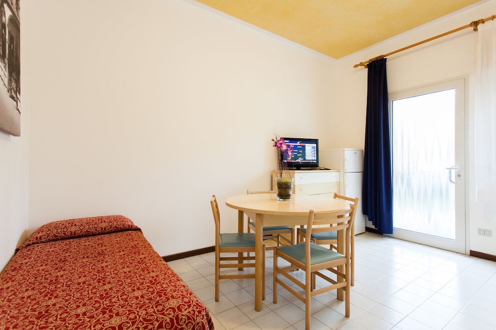 Apartment, 1 Bedroom, Ground Floor photo 1