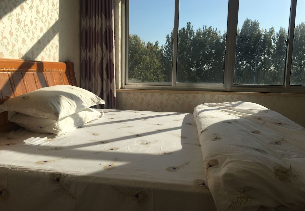 Double Room With Shared Bathroom photo 1