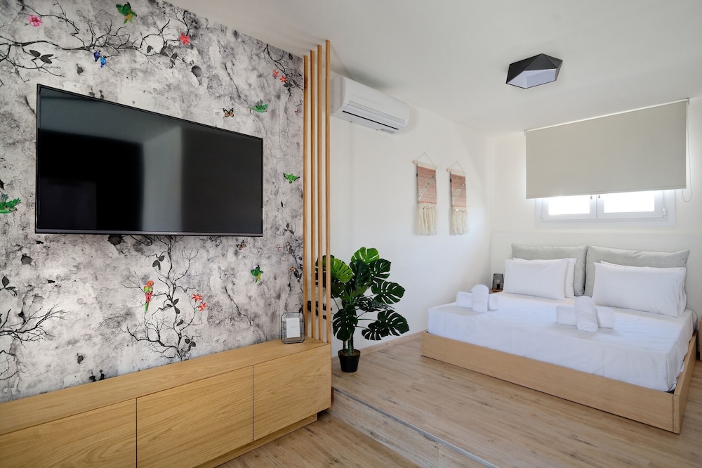 Exclusive Studio Suite, 1 Bedroom, Terrace, City View (Nausika) photo 1