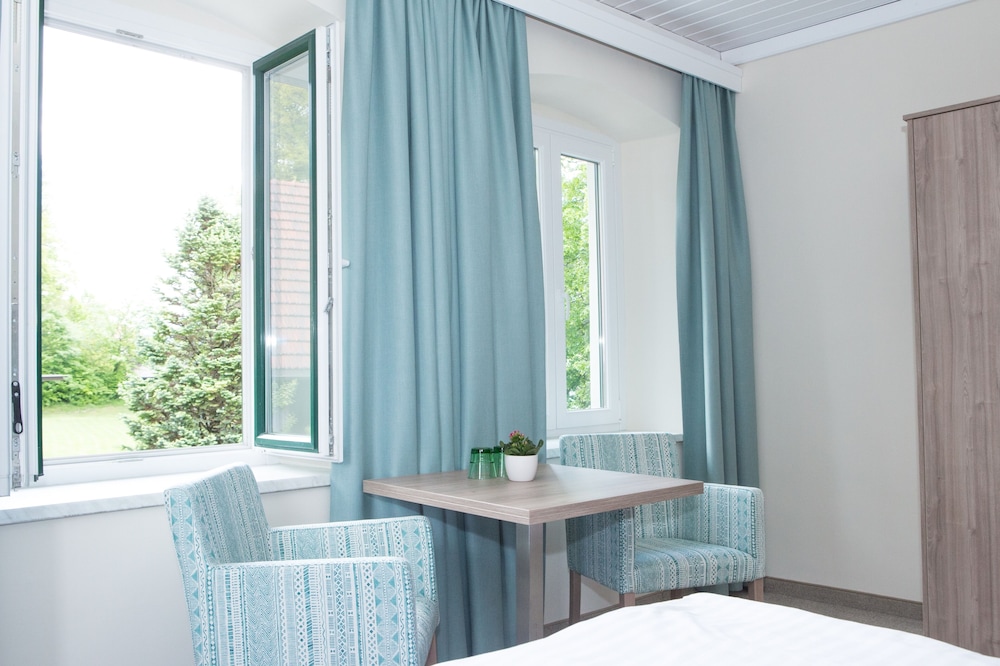 Comfort Suite, 1 Bedroom, Balcony, Lake View photo 2