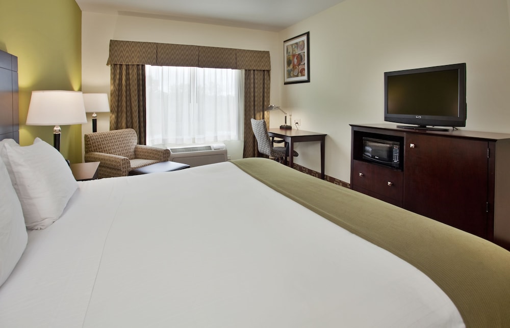 Standard Room, 2 Queen Beds (Outdoor Living Area) photo 2