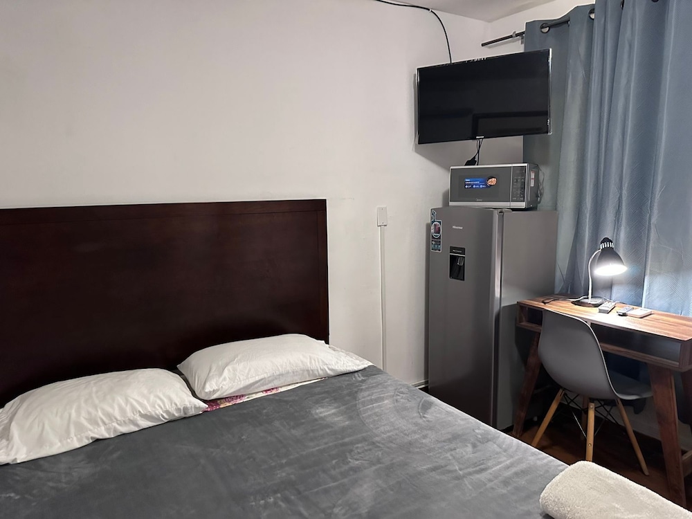 Economy Double Room, Multiple Beds, Non Smoking, Shared Bathroom