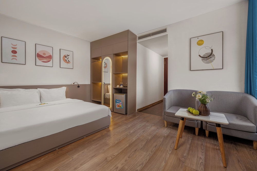 Deluxe Double Room, City View