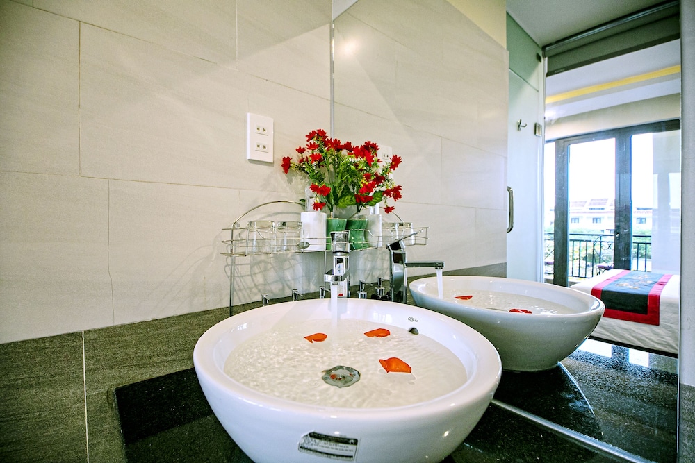 Superior Triple Room - Photo 8