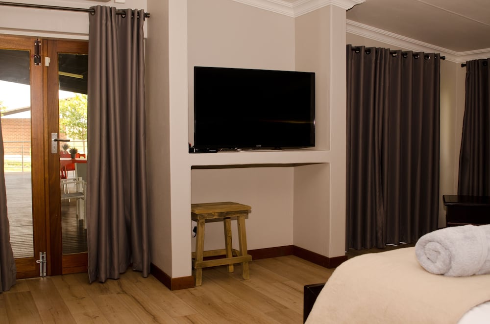 Honeymoon Suite photo 1