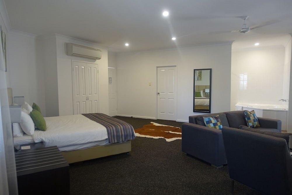 Kimberley Spa Suites photo 3