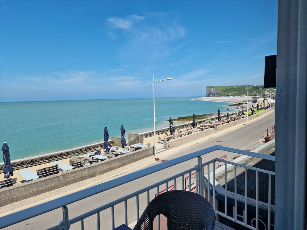Premier Double Room, Sea View, Oceanfront photo 2