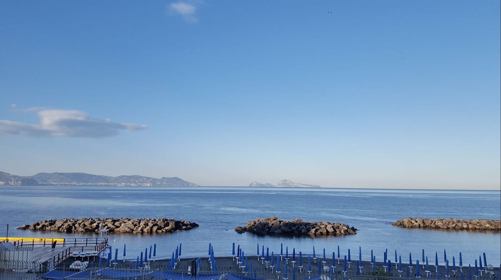 Standard Double or Twin Room, Partial Sea View photo 3