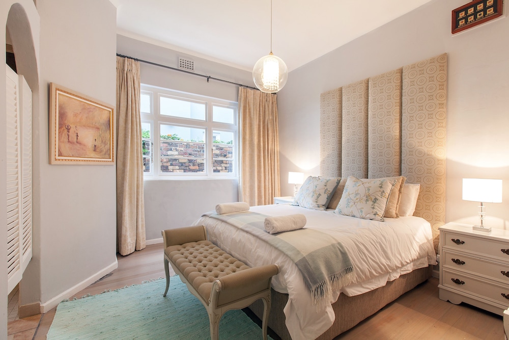 Premier Apartment, 3 Bedrooms, Beach View