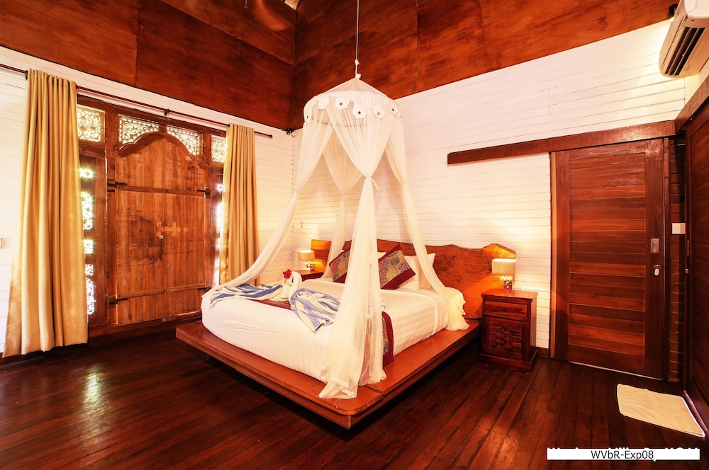 Bungalow photo 1