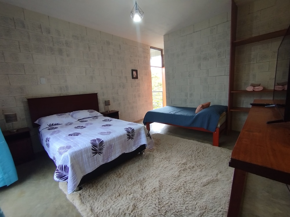 Standard Triple Room photo 3