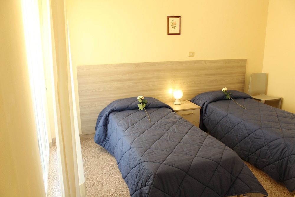 Superior Quadruple Room photo 3