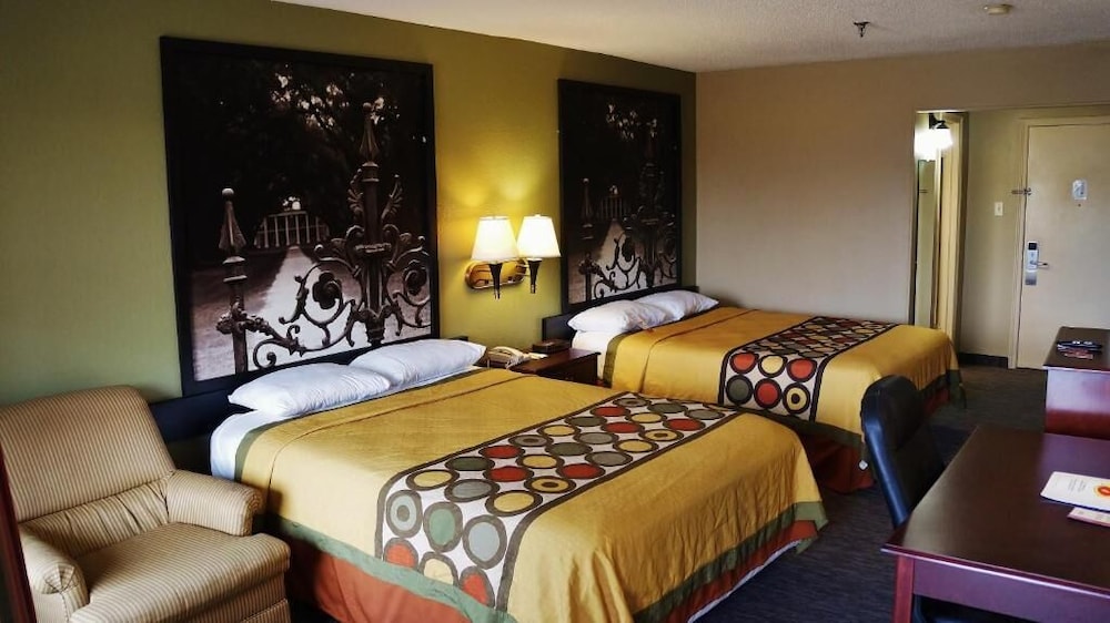 Standard Room, 2 Queen Beds - Photo 3
