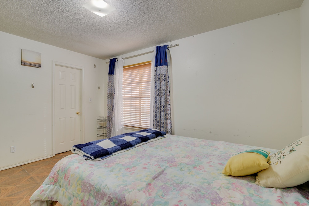 House (2 Bedrooms) photo 2