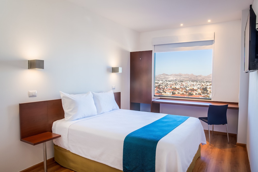 Superior Room, 1 Queen Bed