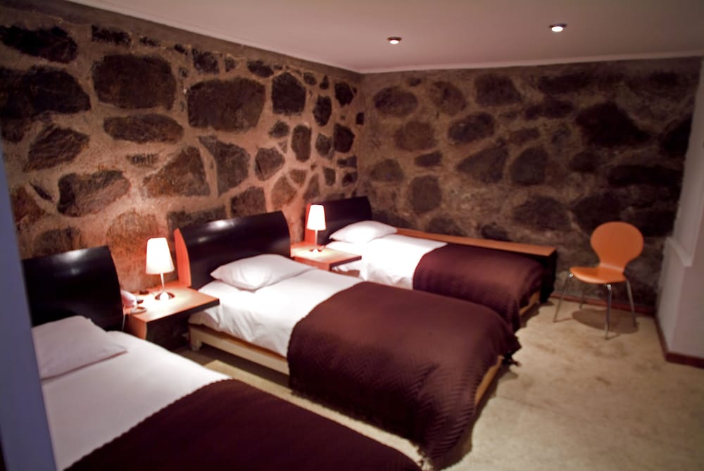 Economy Triple Room photo 1