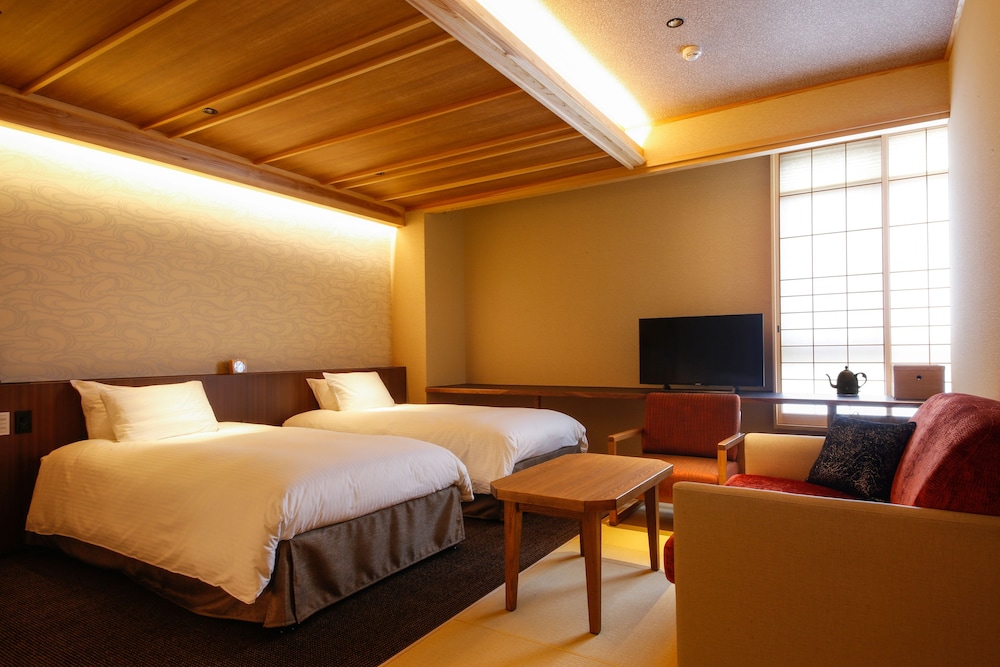 39sqm Moderate Twin Room with Tatami Area C