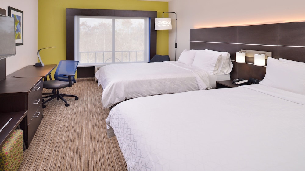 Suite, Multiple Beds (Wet Bar) - Photo 1