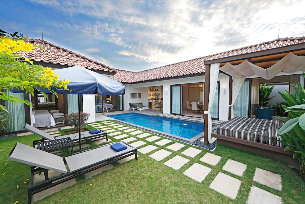 Villa, 2 Bedrooms, Private Pool, Garden Area photo 1