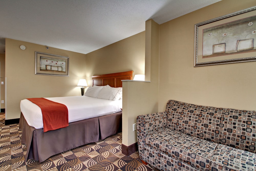 Standard Room, 1 King Bed with Sofa bed - Photo 11