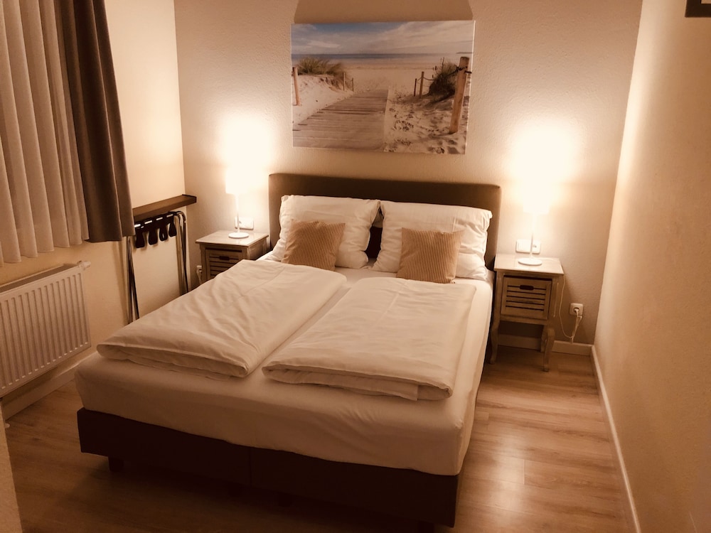 Economy Double Room photo 3