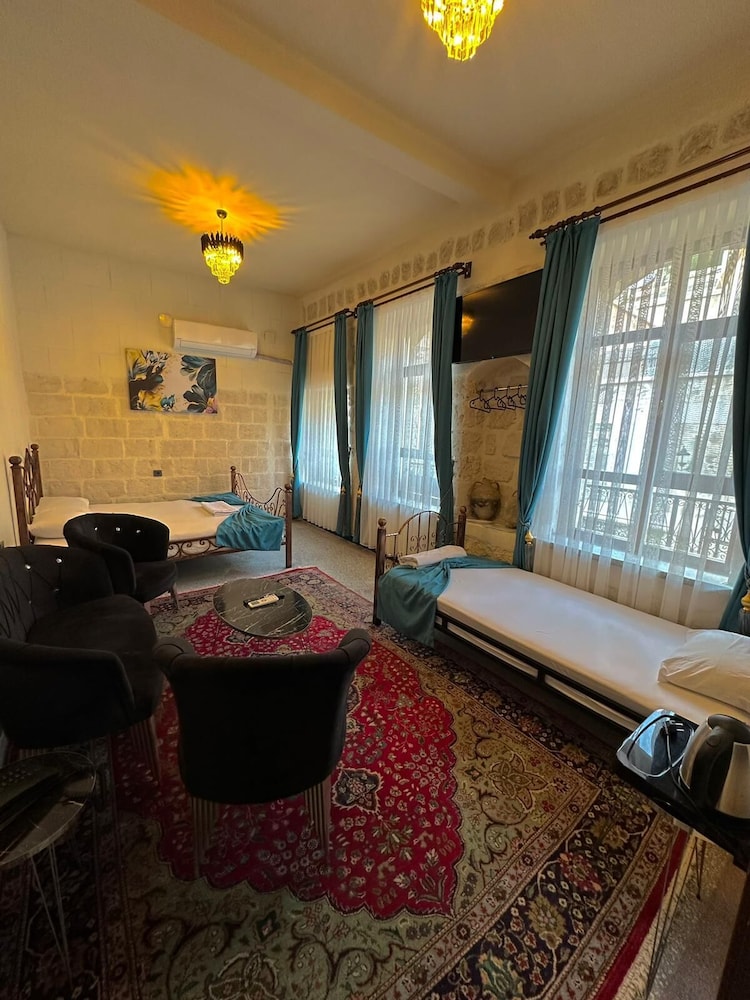Family Quadruple Room, Balcony, Mountain View