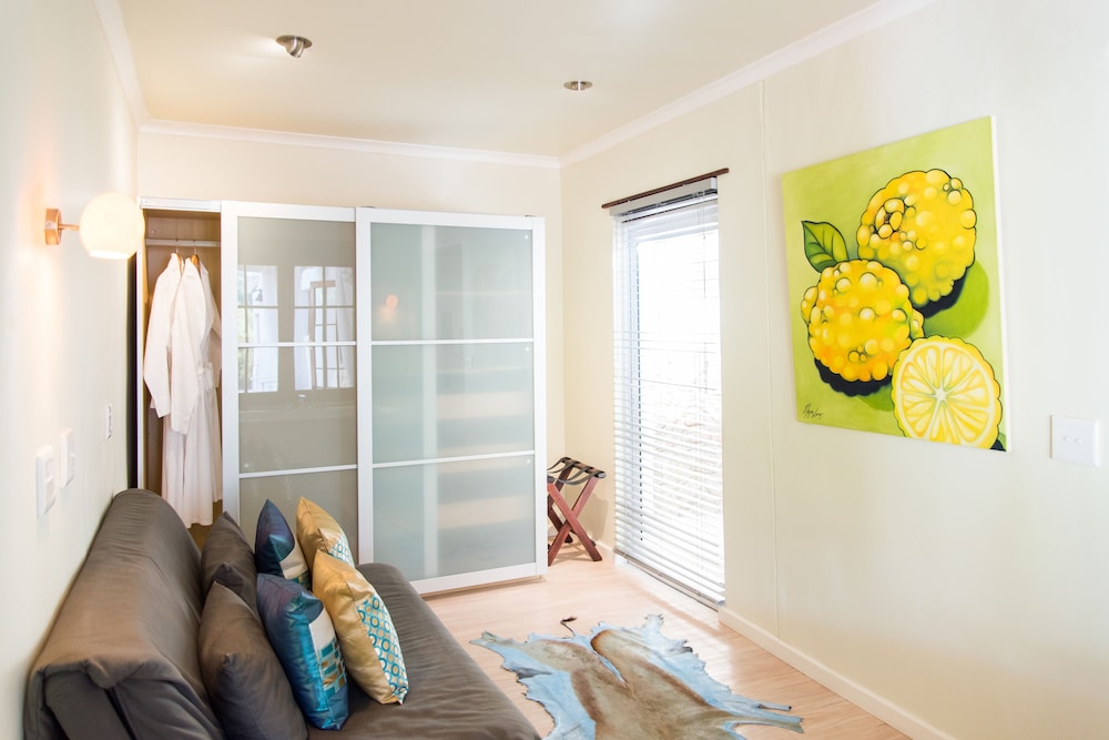 Suite, Mountain View photo 2