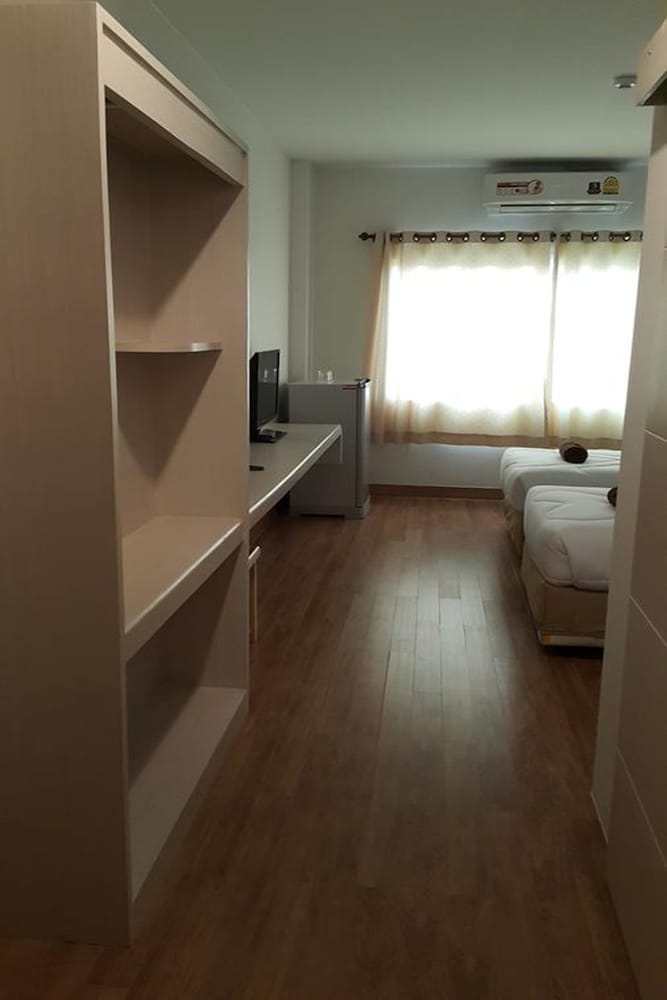 Deluxe Twin Room photo 3