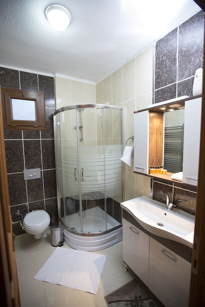 Design Shared Dormitory, Mixed Dorm, Private Bathroom, Garden View photo 2