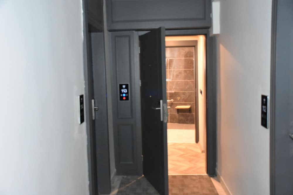 Standard Room, Accessible - Photo 3