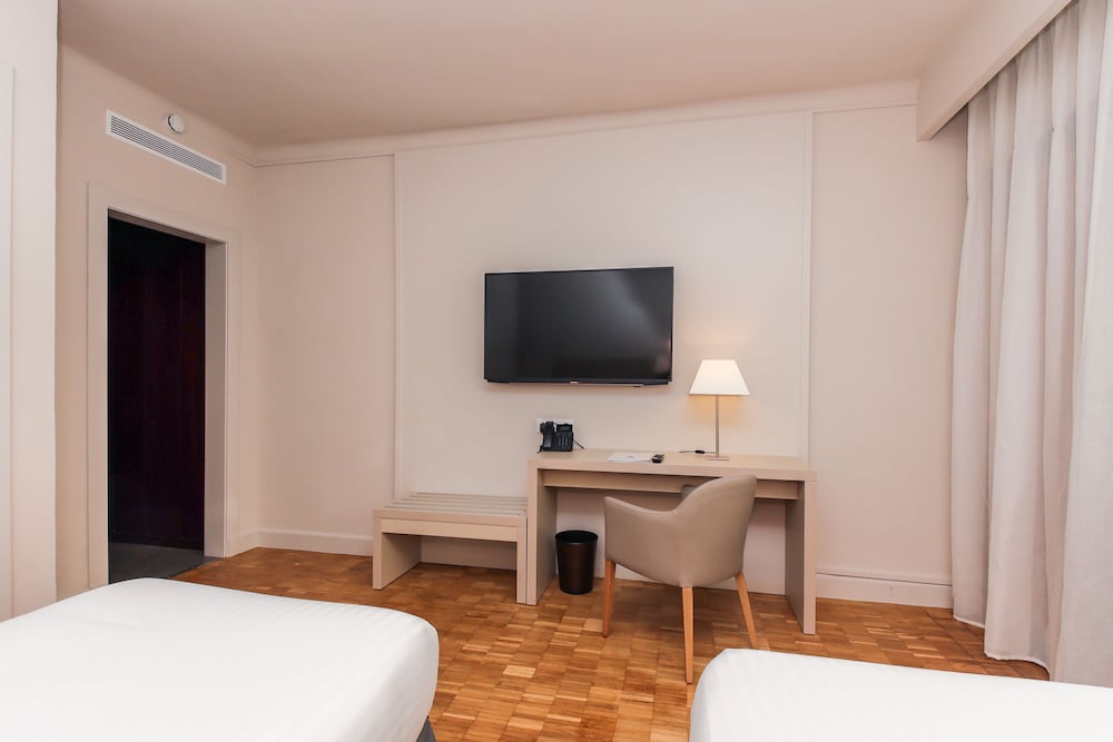 Deluxe Double or Twin Room, Balcony Deluxe Double or Twin Room, Balcony