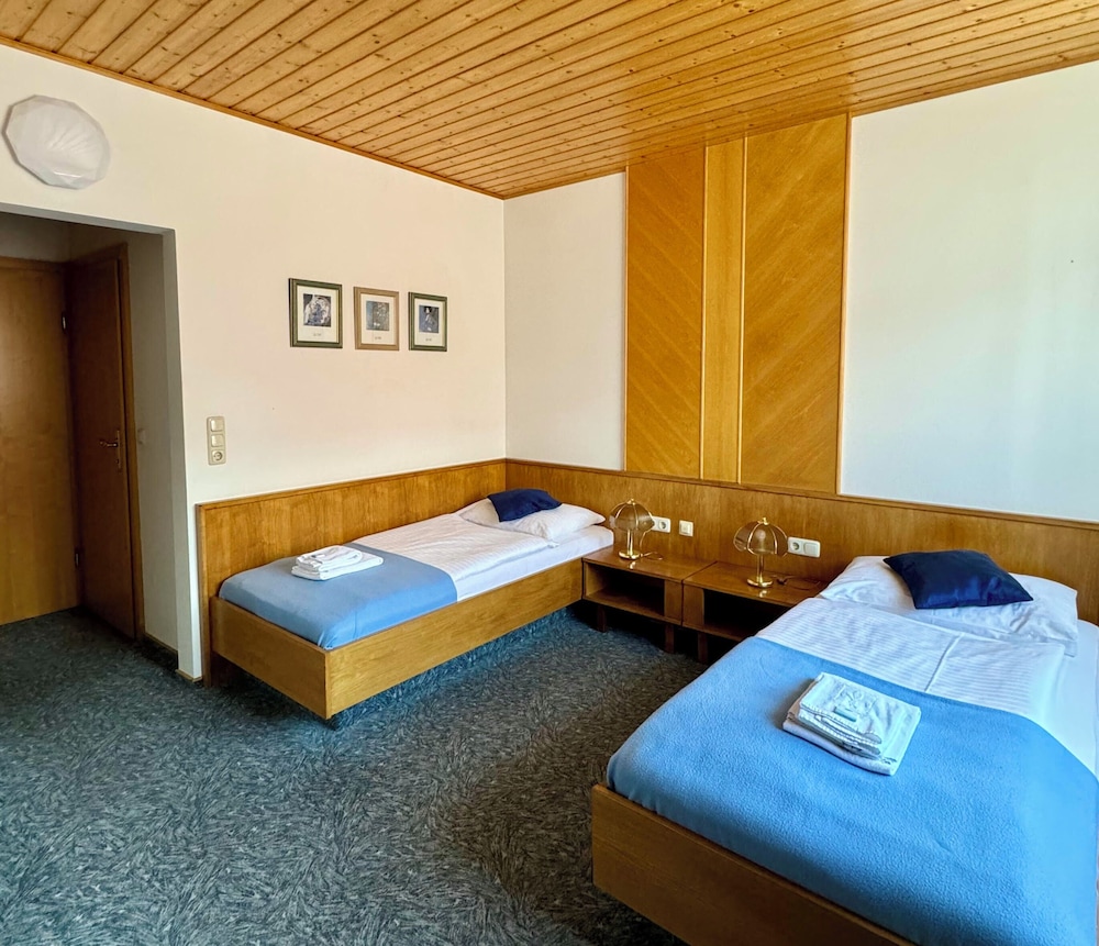Komfort Twin room photo 1