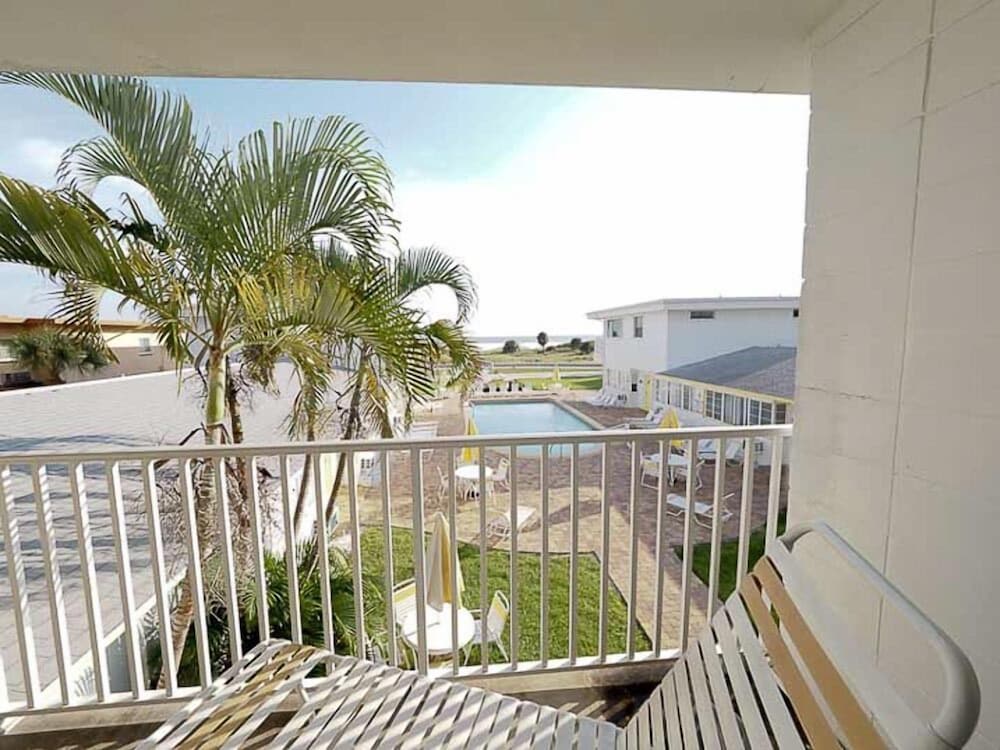 Deluxe Studio Suite, 2 Double Beds, Balcony, Ocean View photo 3
