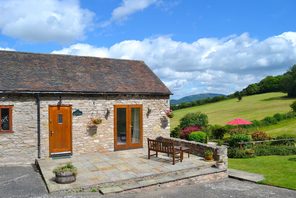 Cottage, Ensuite (The Woodshed) photo 1