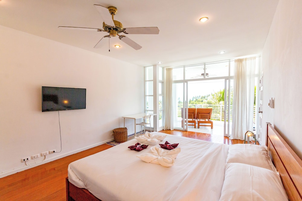 Villa photo 1