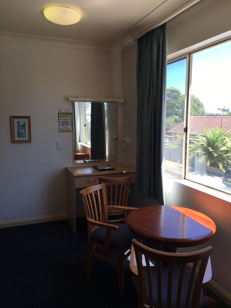 Lake View Room - Photo 3