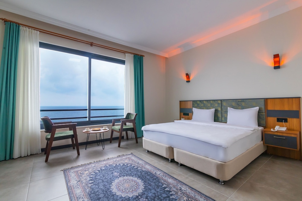 Deluxe Double Room - Photo 1
