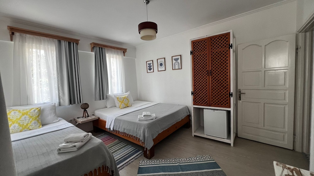 Deluxe Triple Room, Multiple Beds