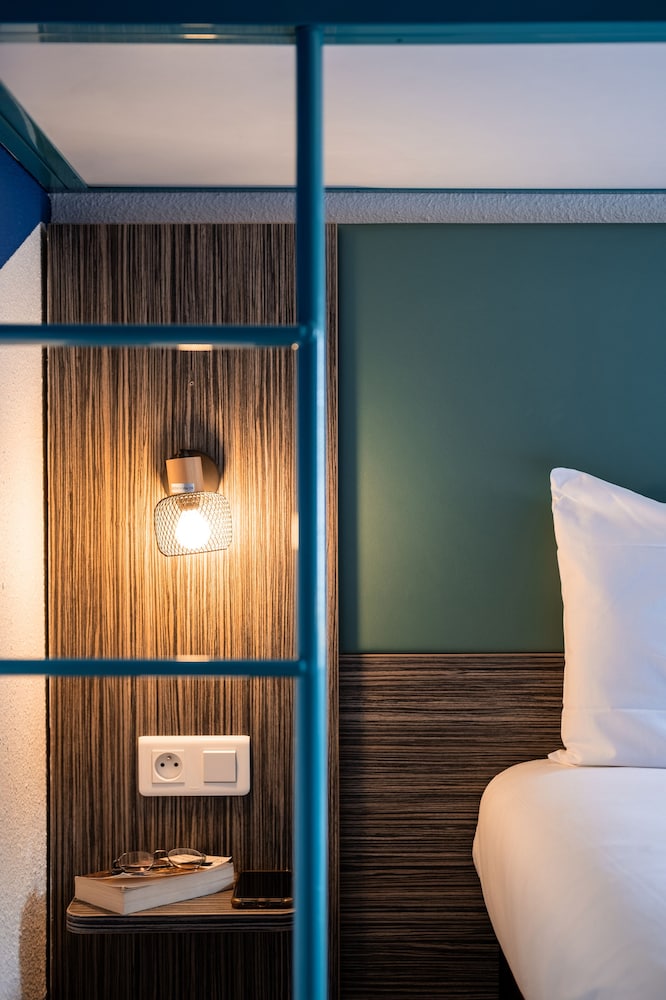 Room, Multiple Beds (Pop) - Photo 4