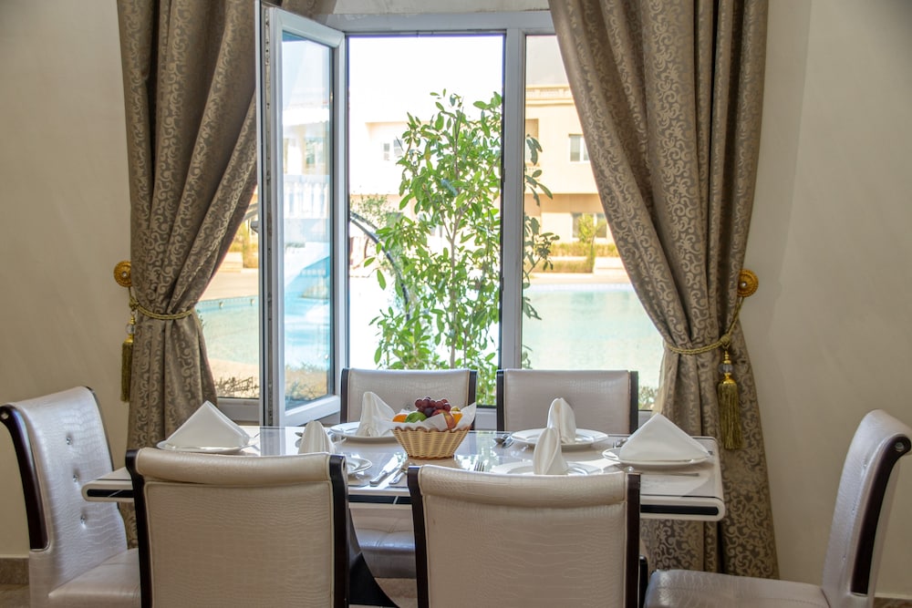Deluxe Suite - Photo 4