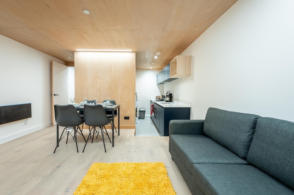 Apartment (2 Bedrooms)