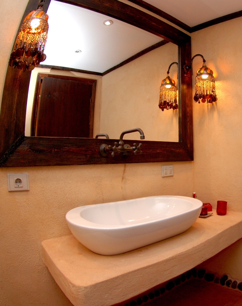 Design Double Room, Ensuite photo 3