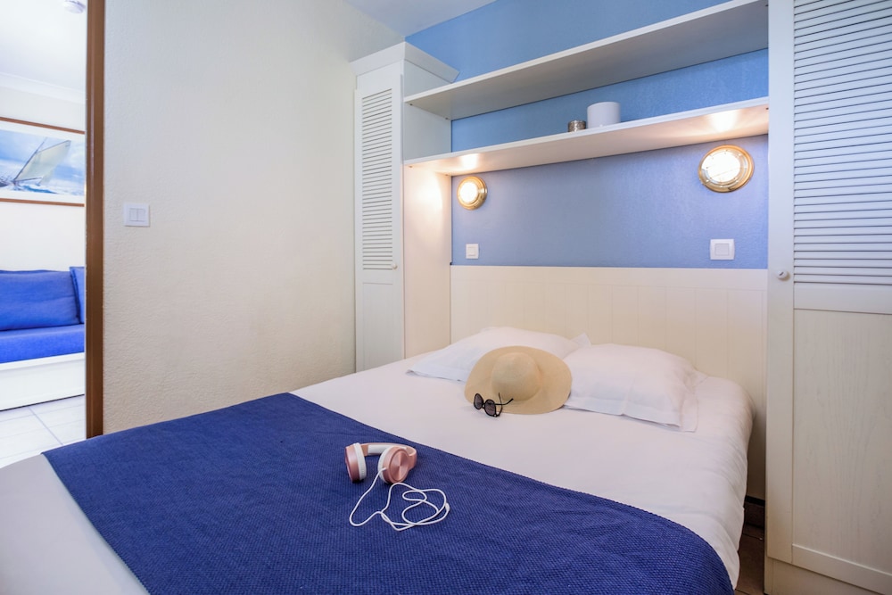 Apartment 4 people - 1 bedroom - Balcony photo 1