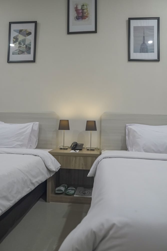 Executive Room - Photo 5