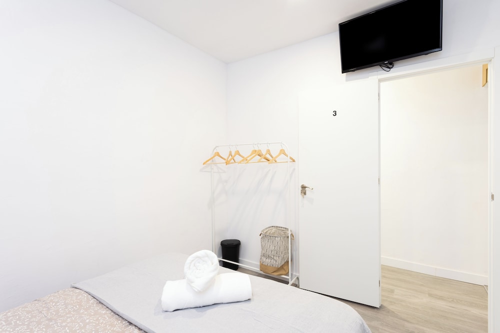 Basic Room photo 2