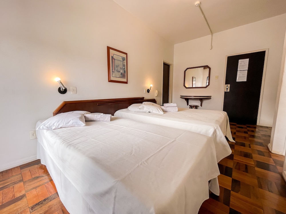 Deluxe Room, City View photo 2