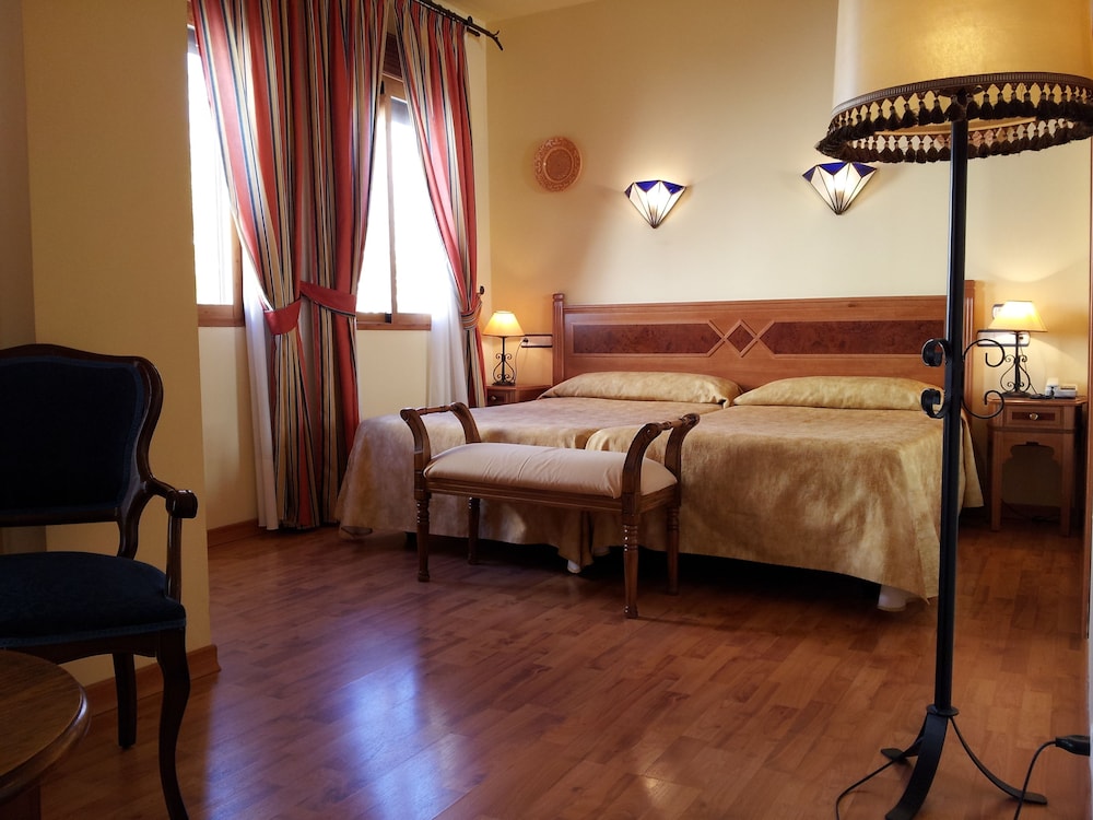 Double Room, 2 Twin Beds - Photo 1